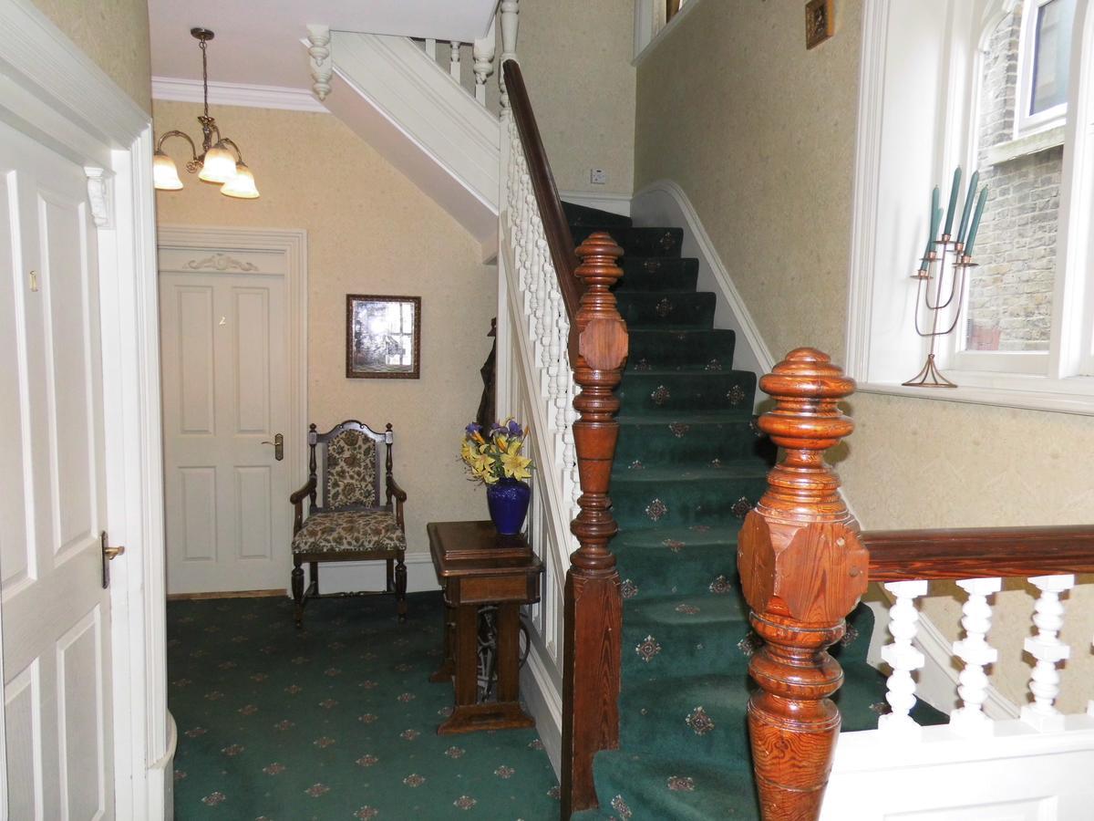 Greystones Bed And Breakfast 로체스터 외부 사진